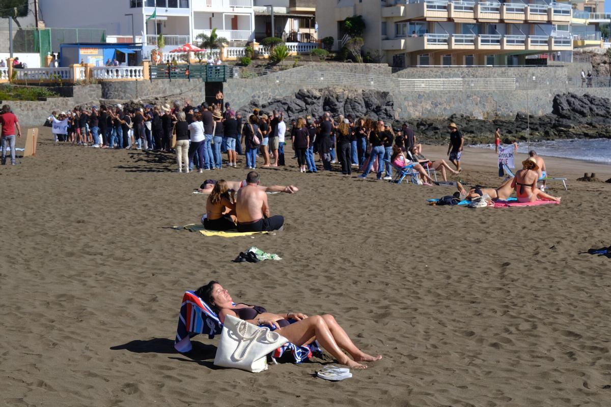 Manifestación contra las jaulas marinas en la costa de Telde