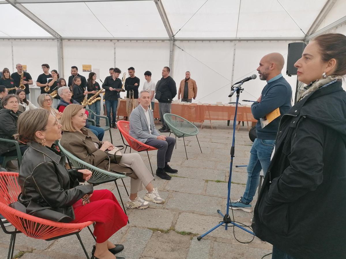 GALERÍA | La Feria del Libro de Toro, una cita con la cultura