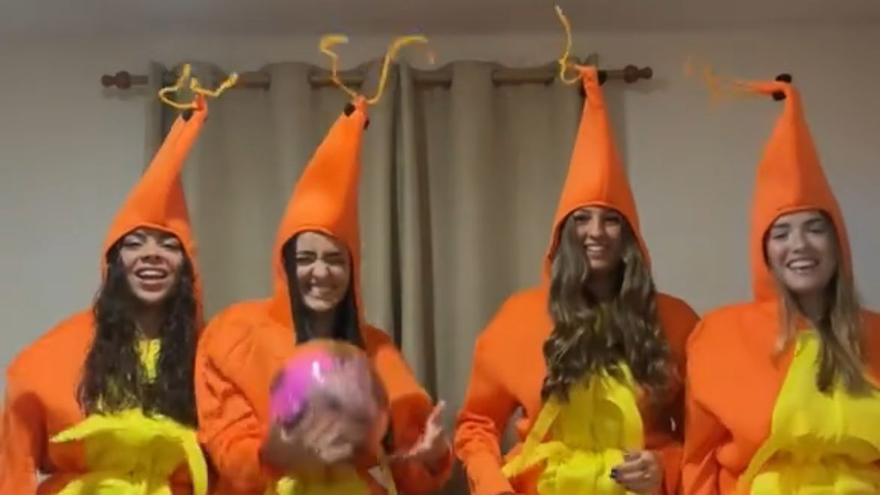 Este es el disfraz de “La Gambita” que arrasa en los carnavales de Canarias