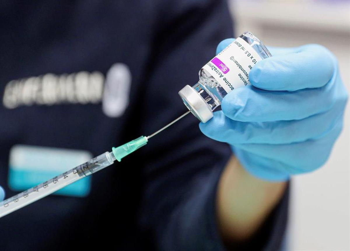 La UE busca fórmules per accelerar la producció de vacunes