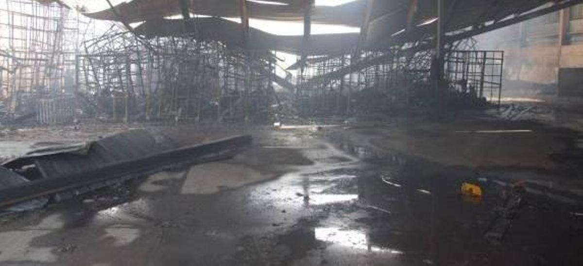 Arrestados dos empresarios de Benifaió por estafar al seguro tras el incendio de su almacén