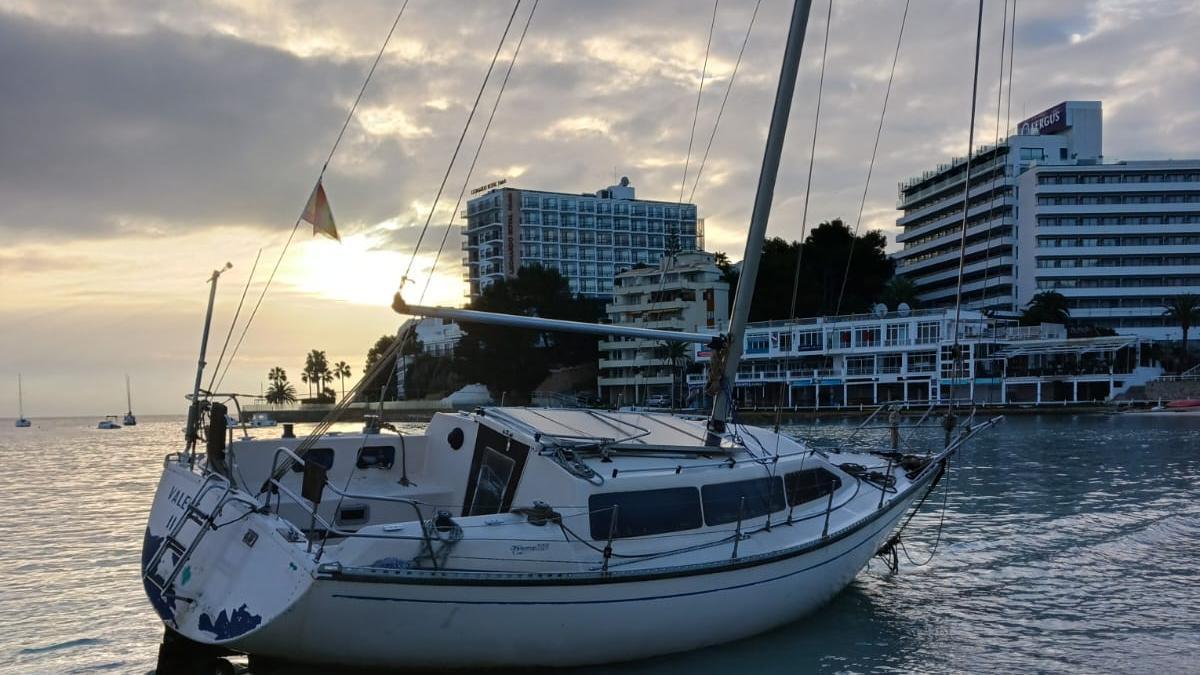 Velero varado esta semana en Son Maties