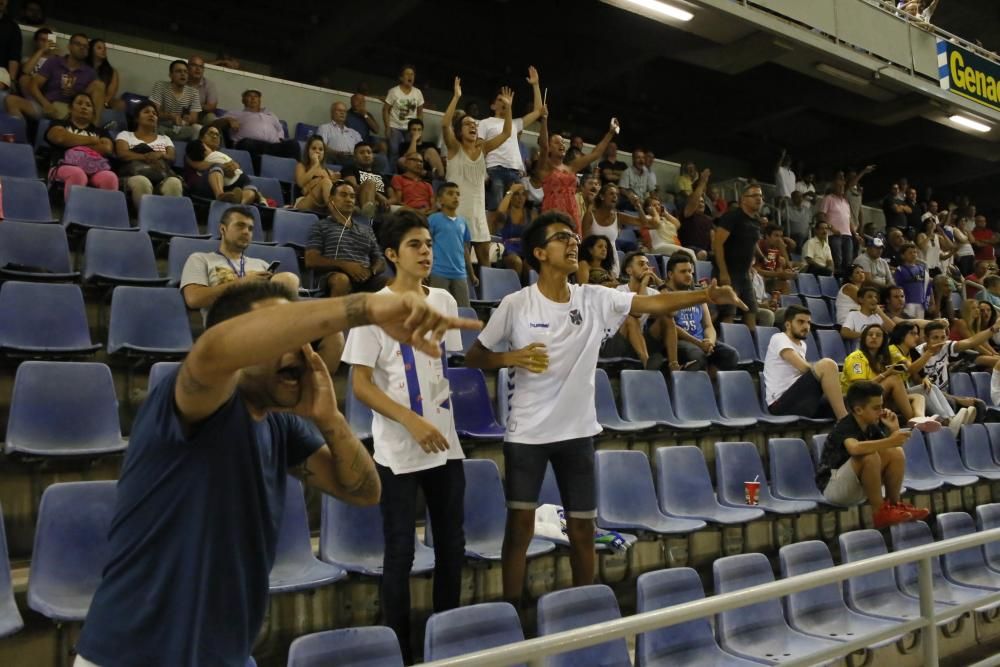 Delia Padrón Partido Copa Mahou entre el Tenerife y Las Palmas.