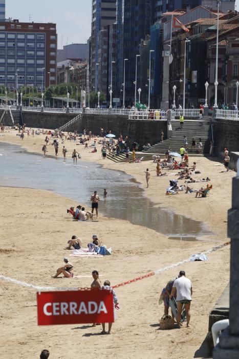 Sábado de playa en Asturias: parcelas de arenal