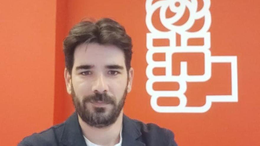 Diego Alcantarilla, nuevo secretario y portavoz del PSOE de Cambre.