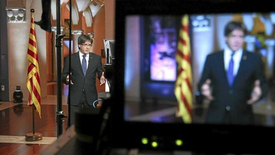 Puigdemont, en ple discurs institucional de la Diada Nacional de Catalunya, en què va lamentar la manca d&#039;inversions estatals en infraestructures