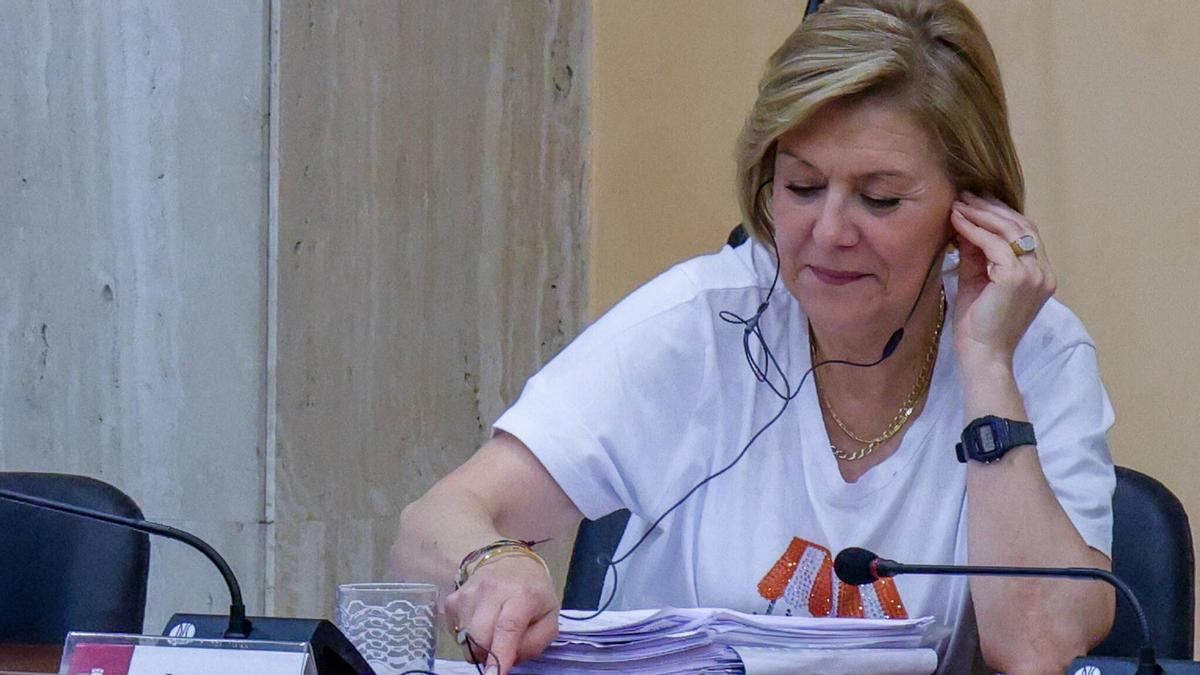 Ana Granja afea la estrategia de Varela.
