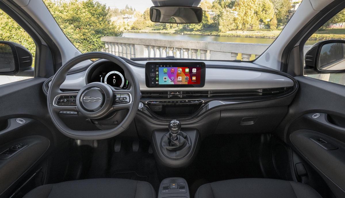 El nuevo Fiat 500 Hybrid se posiciona como uno de los coches más conectados de su categoría