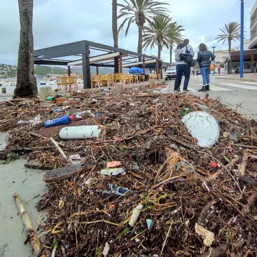 Bella provoca grandes destrozos en el Port d'Andratx