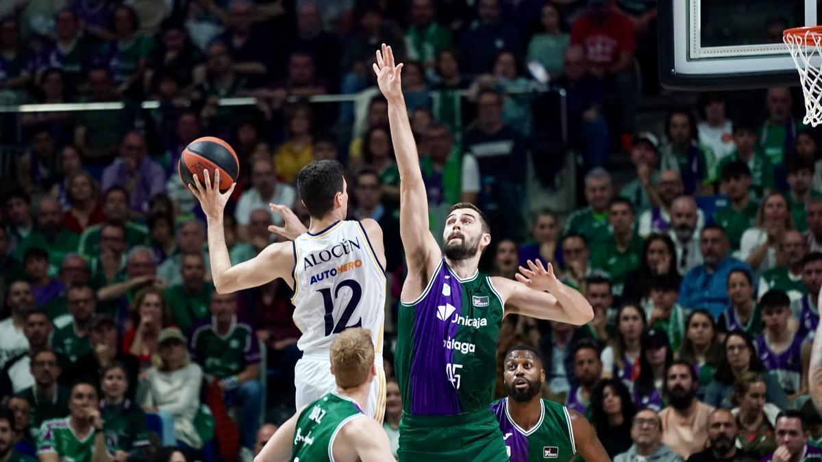 El Unicaja - Real Madrid de la Liga Endesa, en fotos.