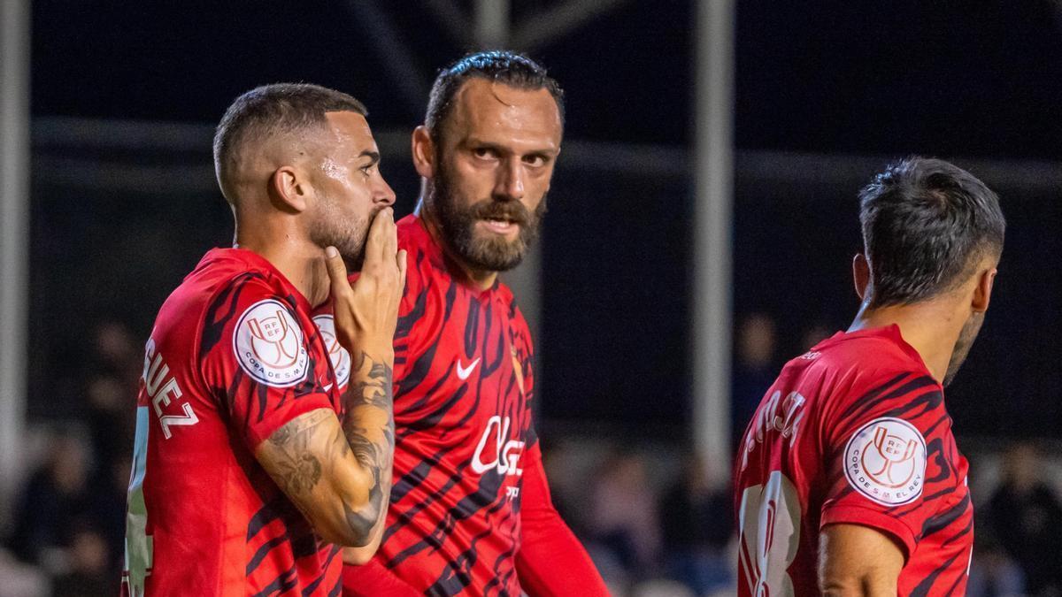 Dani celebra su gol ante el Real Unión.