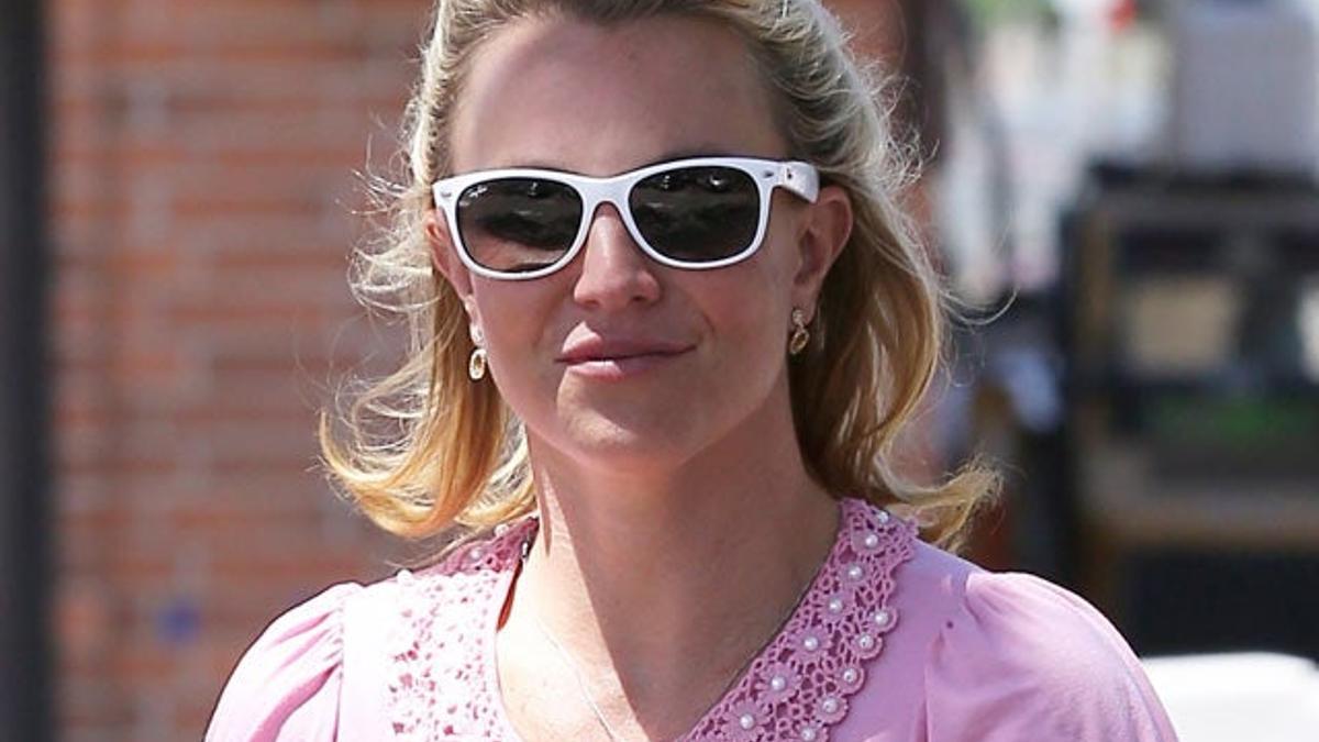 Britney Spears revela que Zoe Saldana espera gemelos