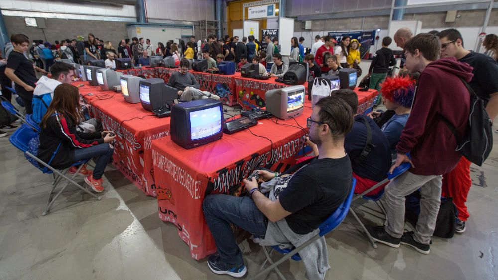 Miles de personas acuden al evento dedicado a la cultura japonesa celebrado en la provincia de Alicante