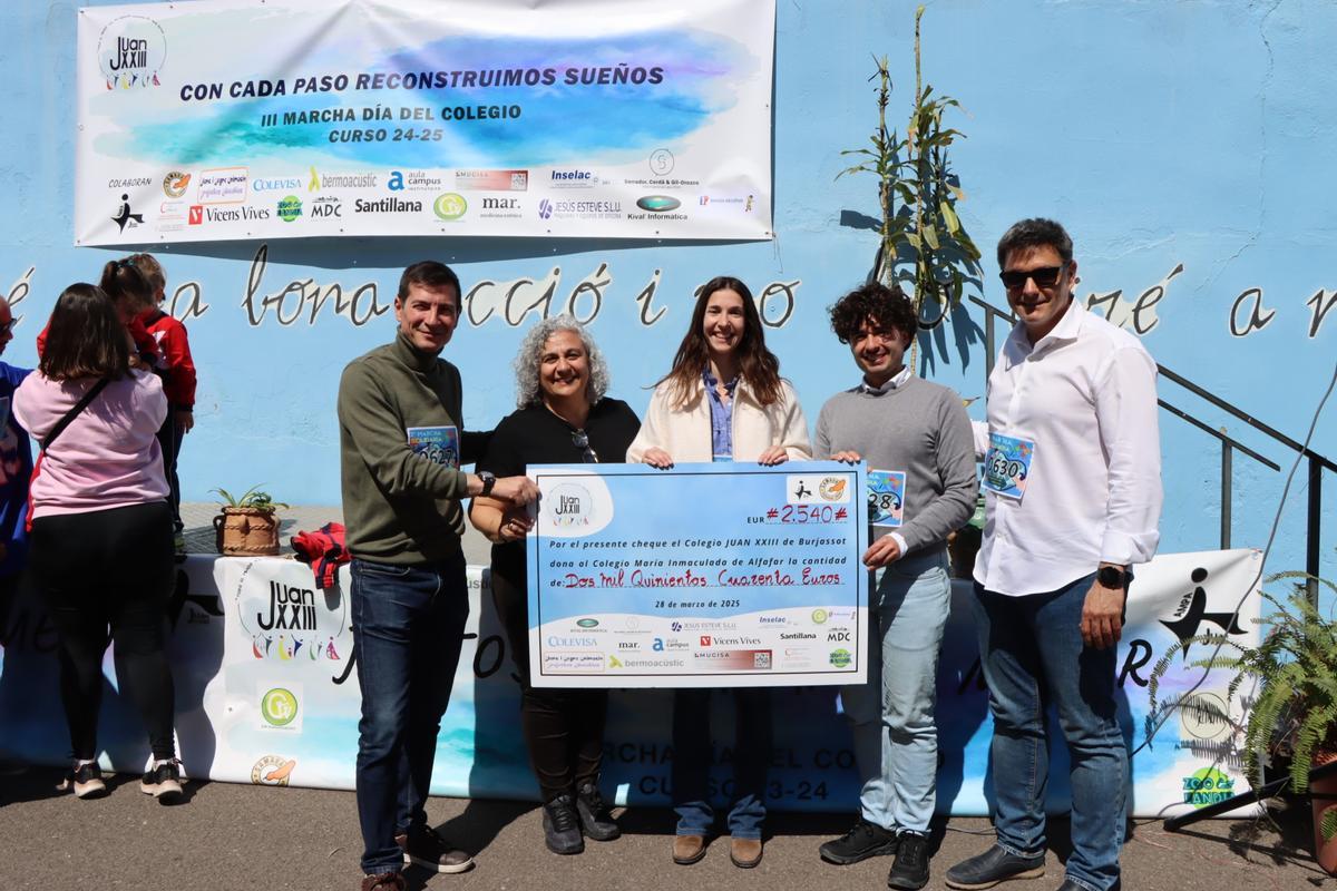 Cheque al colegio de Alfafar afectado por la dana.