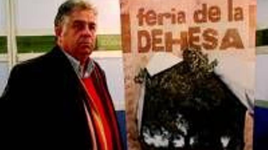 Oliva presenta el cartel de la I Feria de la Dehesa