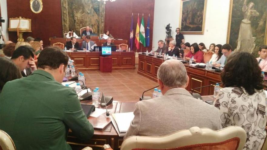 La Diputación reclama que se garantice el numero de trenes AVE que paren en Córdoba