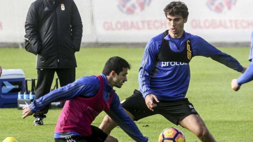 Torró, Nando y Pereira, novedades en la lista del Oviedo para Soria