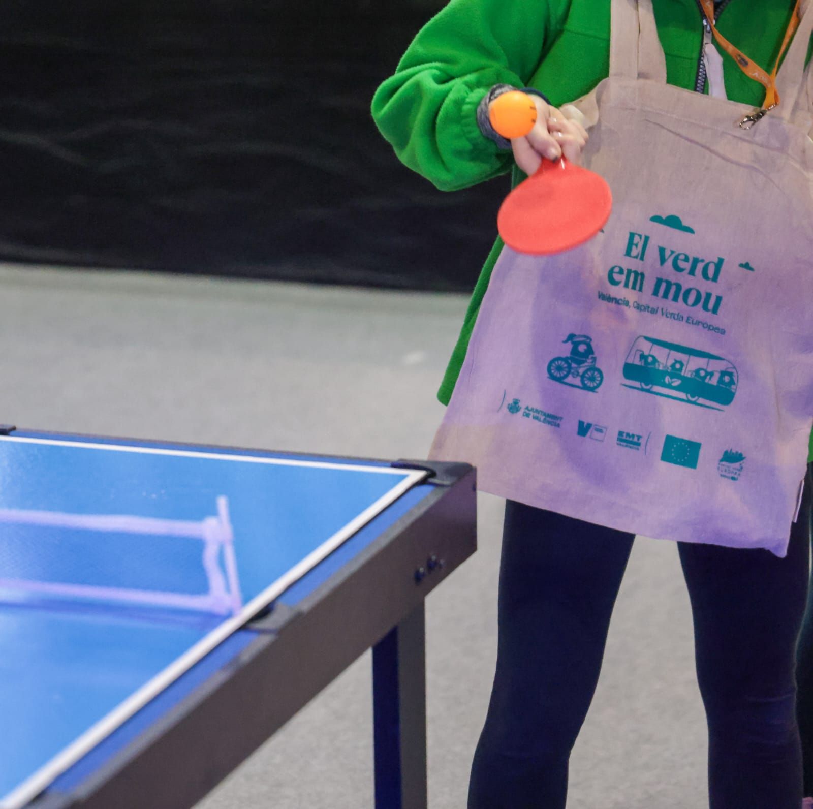 Los más pequeños disfrutan en Expojove de las vacaciones navideñas