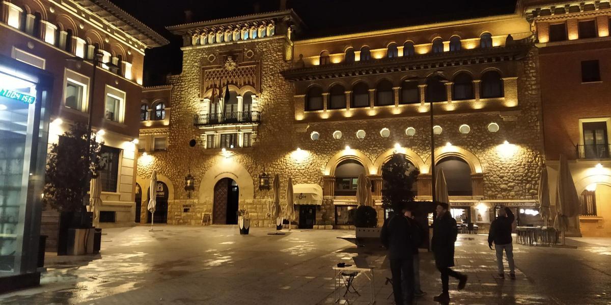 El plan contempla la mejora del alumbrado exterior de la plaza San Juan.