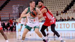 Rolands Smits, en un partido con Zalgiris Kaunas