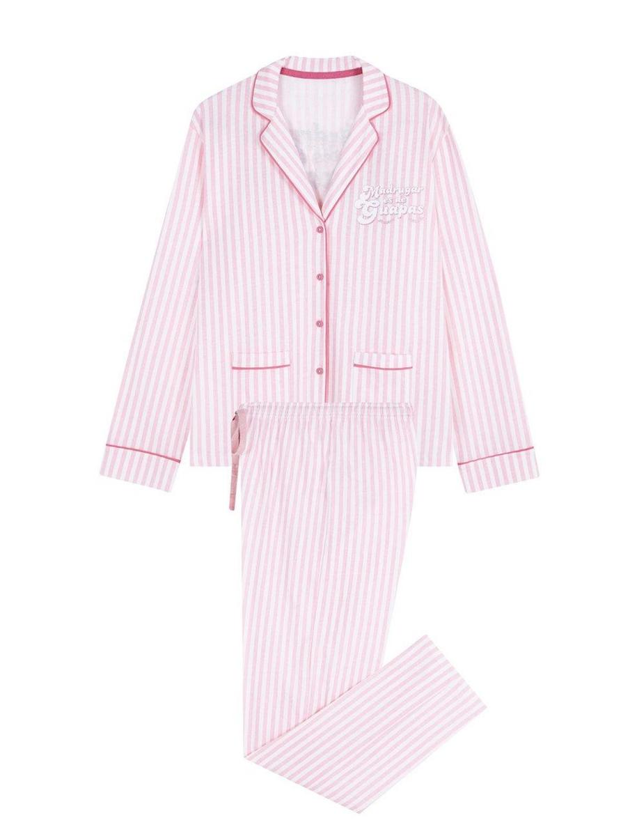 Pijama de rayas de La vecina rubia y women'secret. (Precio: 34,99 euros. Precio rebajado: 27,99 euros)