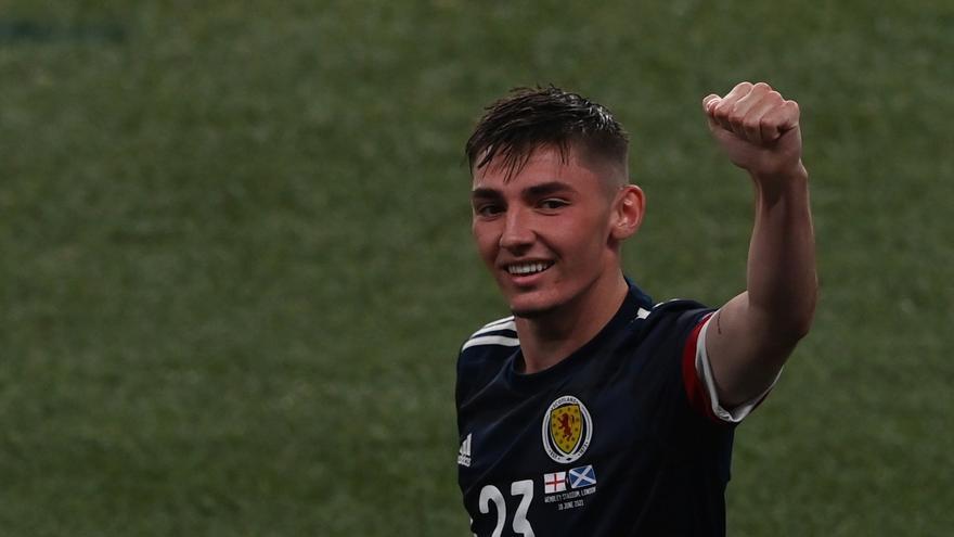 El escocés Billy Gilmour da positivo por covid-19 en plena Eurocopa