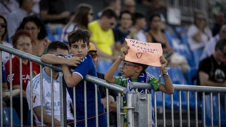 Menos de 5.000 personas en las gradas del Ibercaja Estadio para presenciar el Memorial Carlos Lapetra