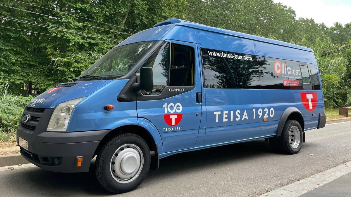 El microbús que s&#039;encarrega de fer el transport a demanda a la Garrotxa.