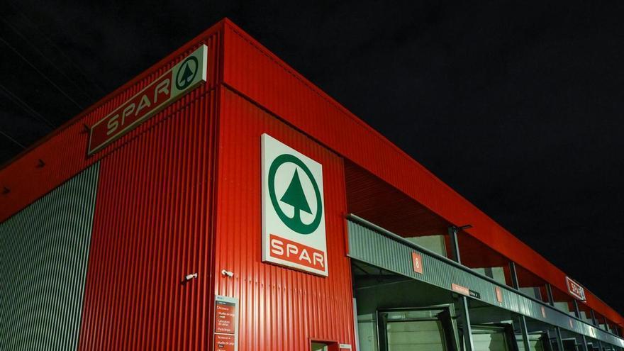SPAR Gran Canaria se une al apagón mundial para concienciar sobre el cambio climático