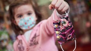 Avís als pares: si la mascareta infantil és FFP2 no està homologada