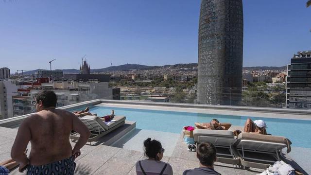 El turisme a BCN augmenta un 6,2%, amb un impacte de 6.781 milions  | ZOWY VOETEN