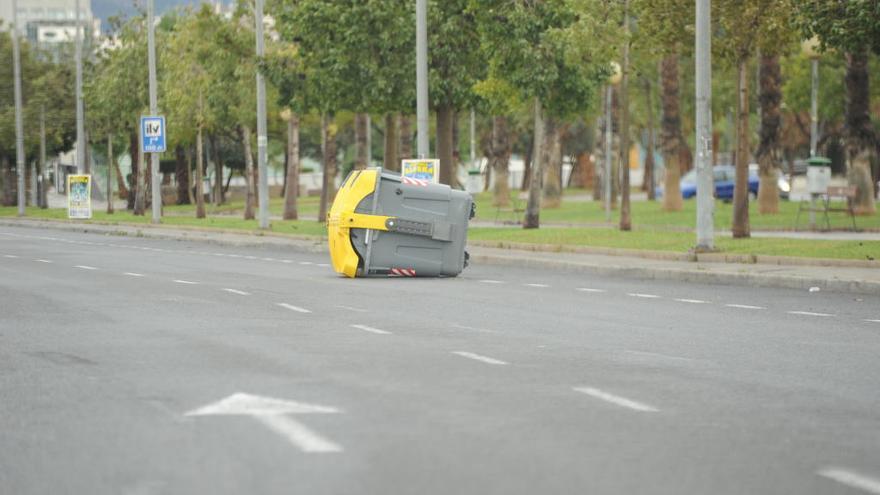 El viento no provoca heridos en la Región, aunque sí daños materiales