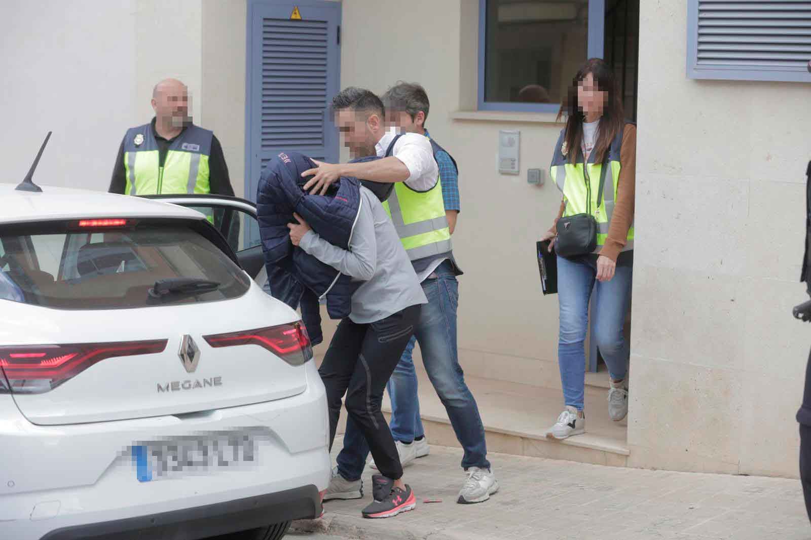 La Policía reconstruye junto a la detenida el crimen de Sineu