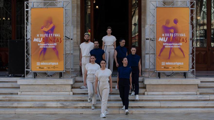 La belleza de &#039;Semperiana&#039; se mimetiza con Cartagena en el festival MuDanzas