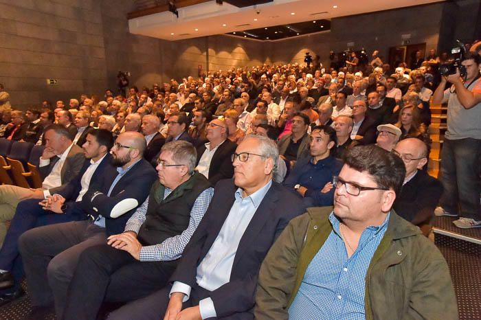 Presentación del libro sobre el entrenador de ...