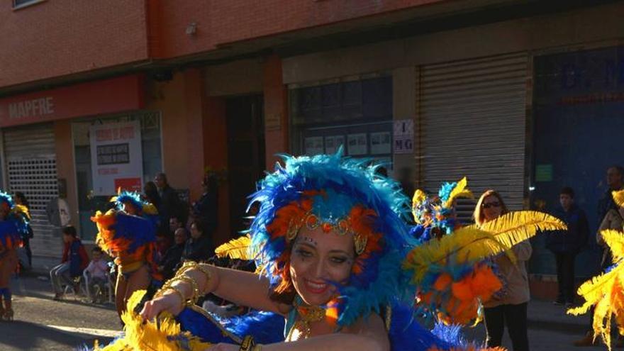 Desfile de comparsas en el Carnaval de Cabezo de Torres