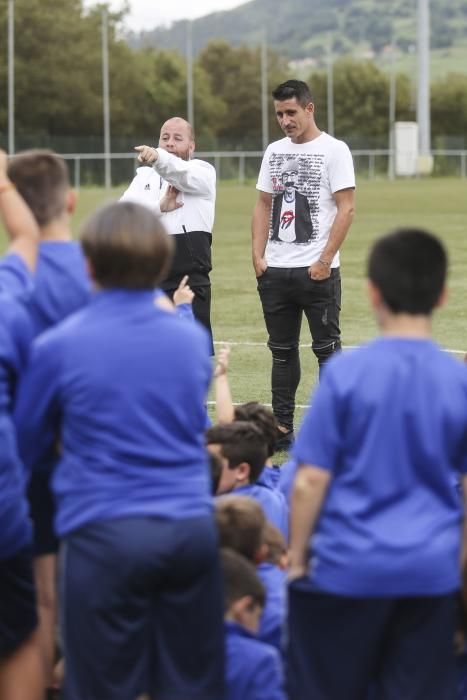 Berjón visita el campus veraniego del Oviedo.