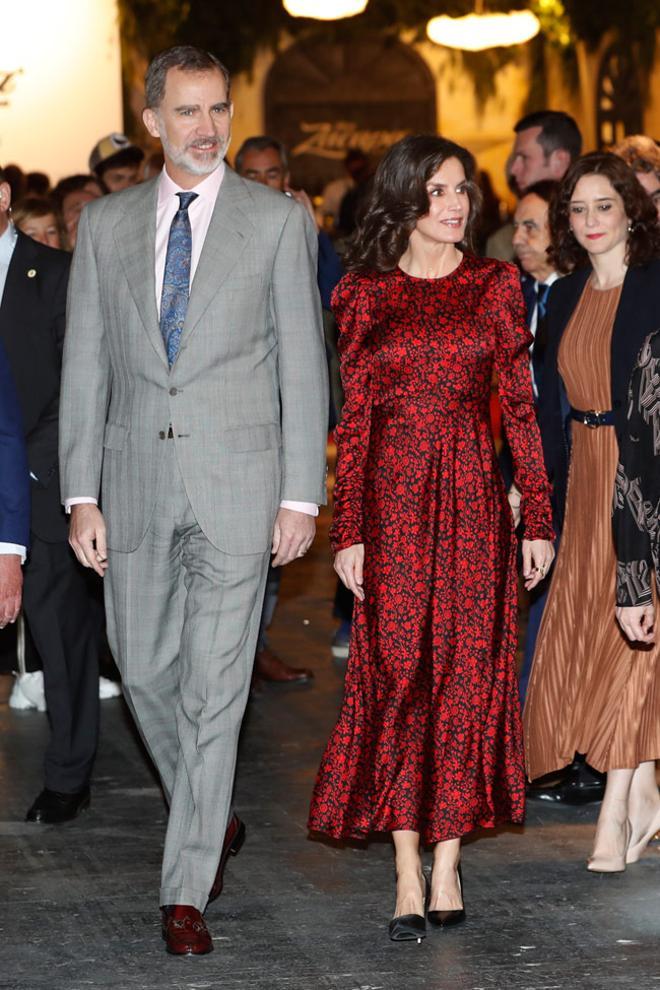El rey Felipe VI y la reina Letizia, con vestido de Maje, inauguran ARCO 2020