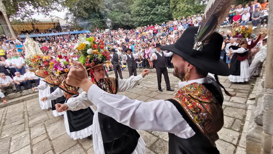 Y Darbo le danzó a su Virgen