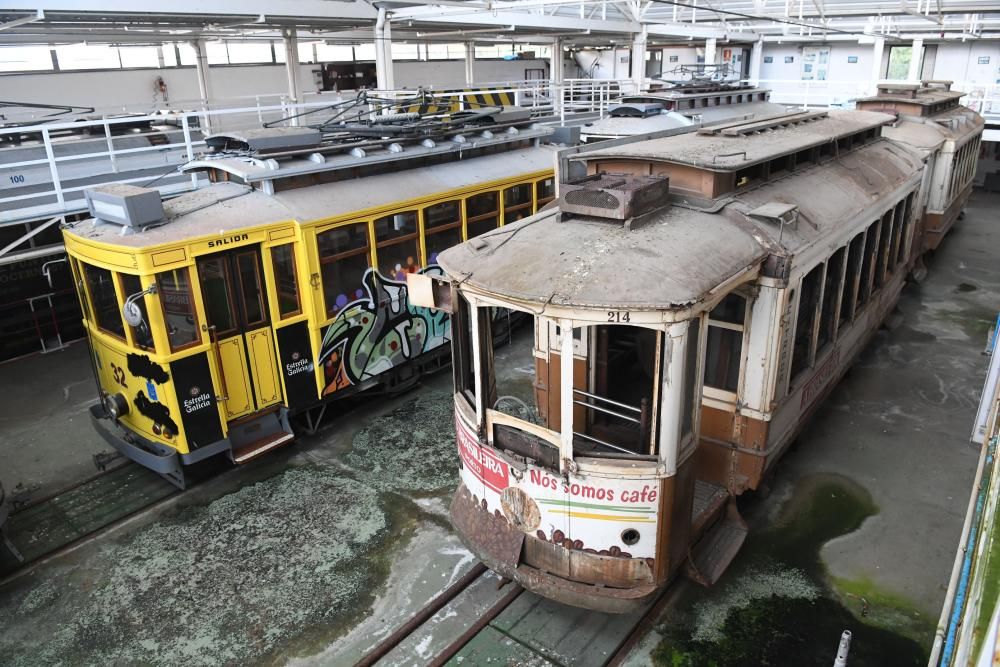 La concesionaria del transporte público exige al Concello casi medio millón por trabajos y gastos en un servicio sin uso desde 2011.