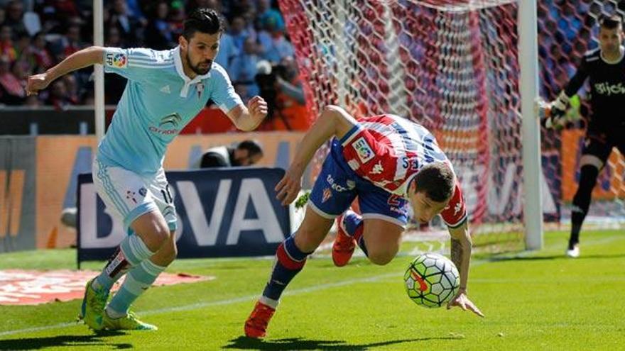 Nolito se marcha de Vranjes. // Efe