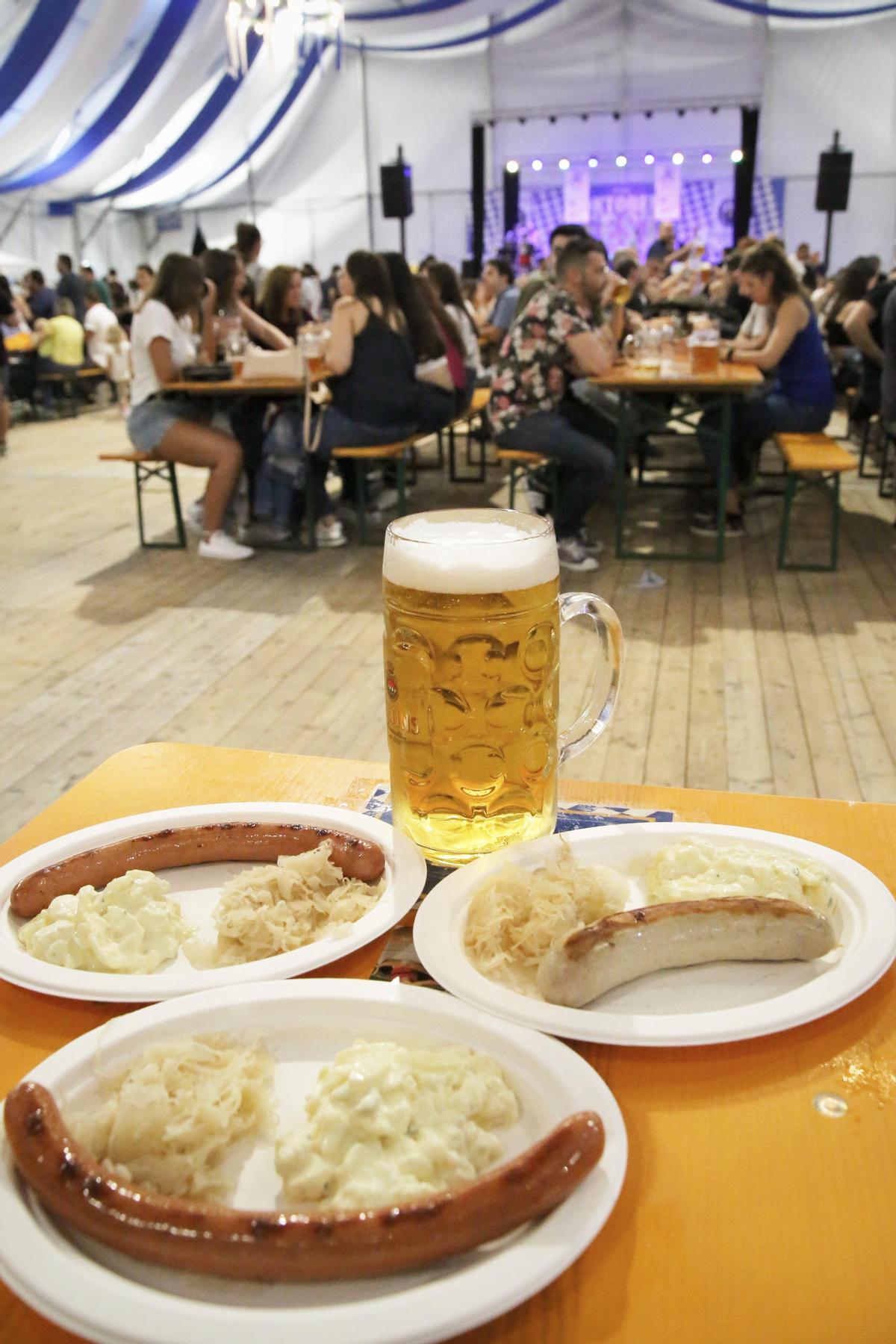 La carta ofrece gran variedad de platos tradicionales