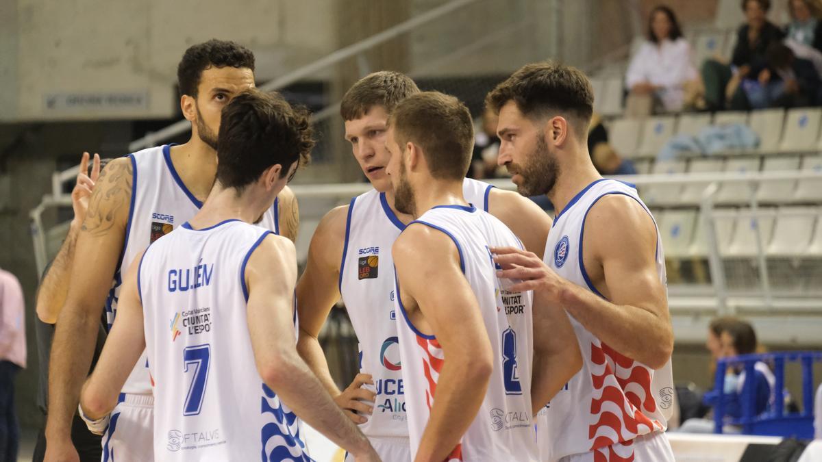 Los jugadores en el último partido en casa