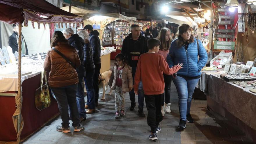 Inauguración del mercado medieval de Canet. | DANIEL TORTAJADA