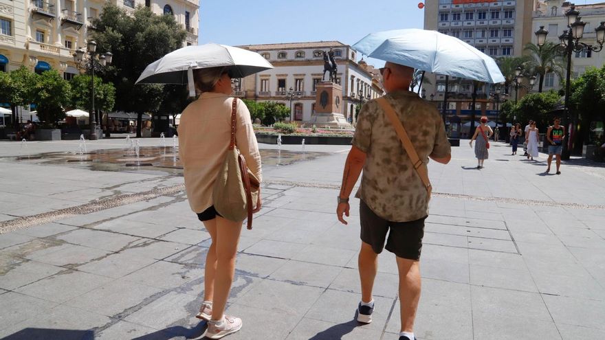 Córdoba espera este martes el pico más alto de la ola de calor tras los 43 grados de hoy