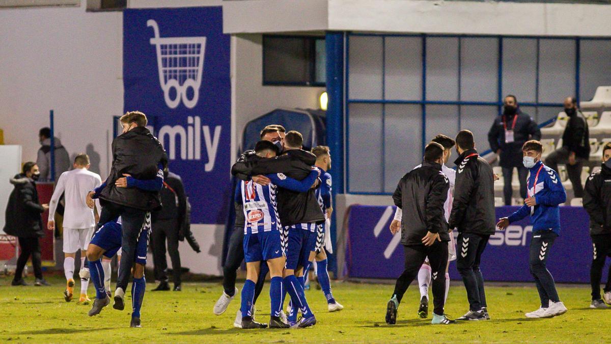 Alcoyano - Real Madrid: El Alcoyano hace historia y elimina al Madrid de la Copa del Rey (2-1)