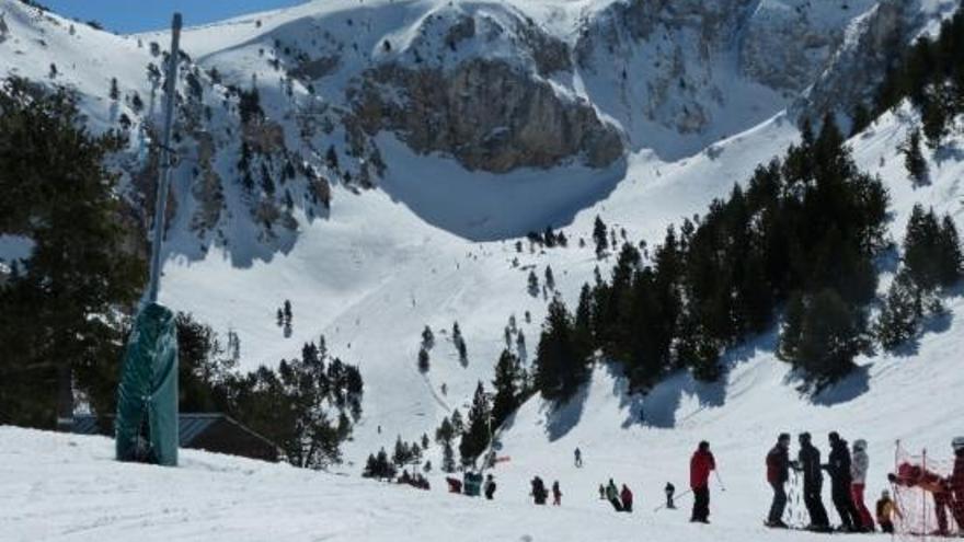 Esquiadors a l&#039;estació gironina Masella.