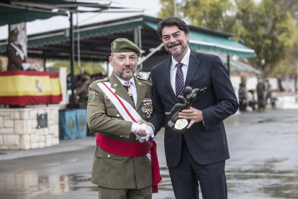 Un momento del acto del MOE en el cuartel de Rabasa.