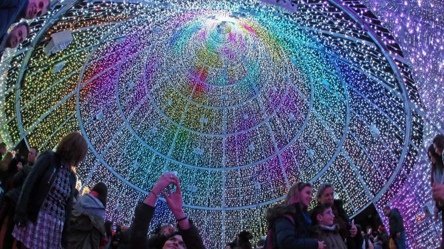 Luces de Navidad en Vigo en 2017. // Marta G. Brea