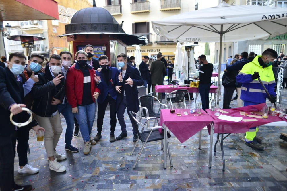 Ambiente festivo en Cartagena el último día del año